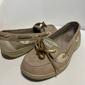 Sparkly sperry’s